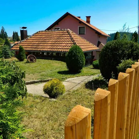 Sadrvan Orman Evi